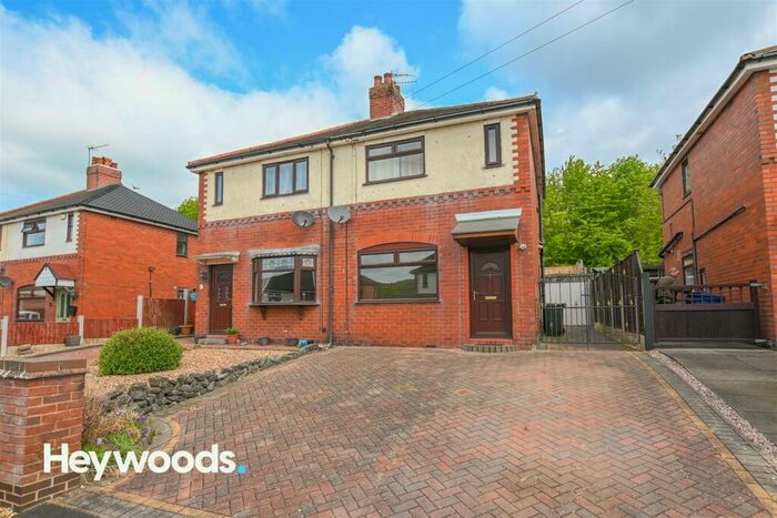 2 Bedroom Semi-Detached House To Rent In Ellams Place, Silverdale, Newcastle-under-Lyme, ST5
