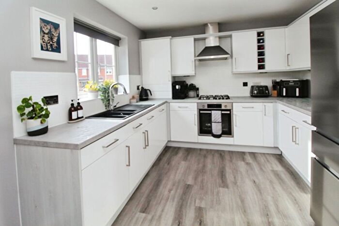 3 Bedroom End Of Terrace House For Sale In Millennium Court, Greenside, Ryton, NE40