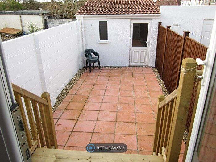 1 Bedroom Flat To Rent In Southmead Road, Westbury-On-Trym, Bristol, BS10