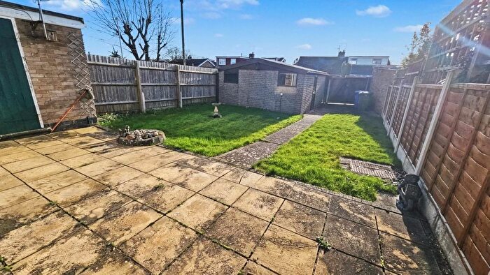 2 Bedroom Semi-detached Bungalow For Sale In St. Marys Way, Roade, Northampton, NN7