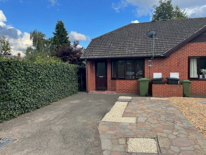 2 Bedroom Bungalow To Rent In Queens Hill Gardens, Hereford, HR4