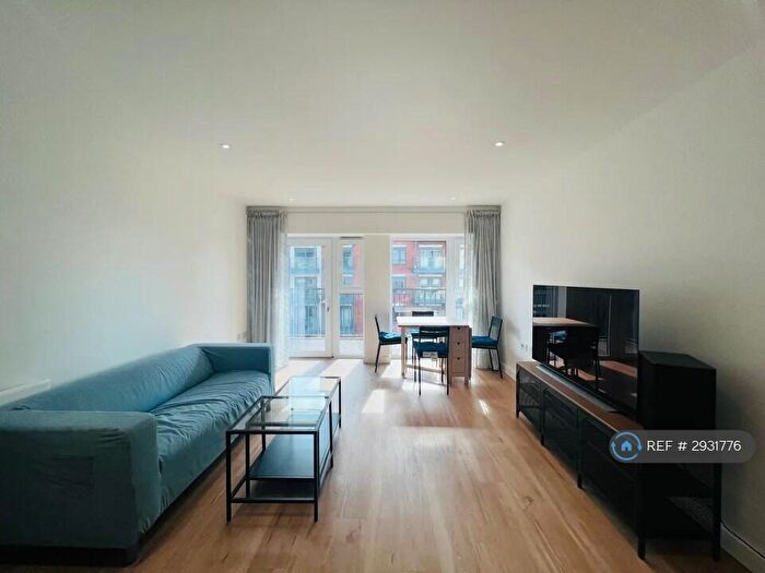 1 Bedroom Flat To Rent In Finlay House, London, NW9