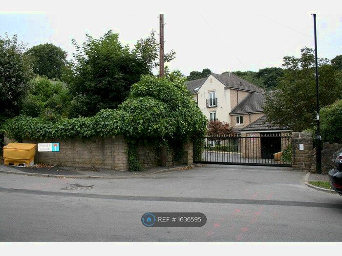 2 Bedroom Flat To Rent In Sycamore Court, Sheffield, S11