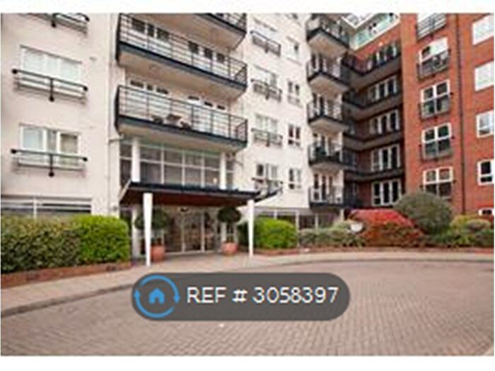 1 Bedroom Flat To Rent In Falmouth House, Kingston Upon Thames, KT2