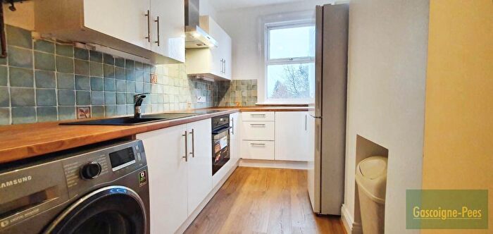 2 Bedroom Flat To Rent In Bridge Rd, Epsom, KT17
