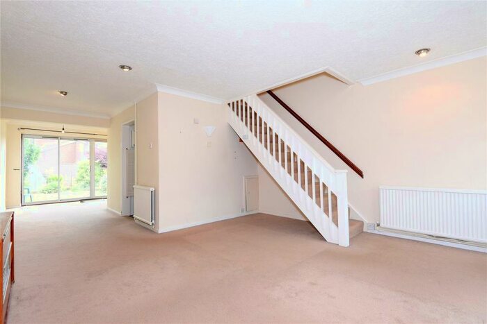 3 Bedroom Terraced House To Rent In St Pauls Gate, Wokingham, Berkshire, RG41
