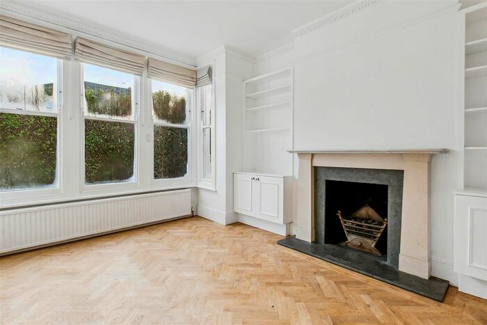 2 Bedroom Property To Rent In Mill Hill Road, London, W3