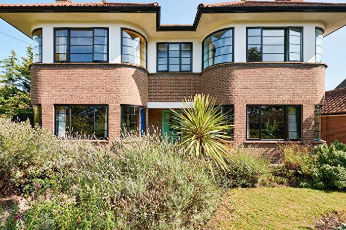 3 Bedroom Detached House For Sale In London Road, Ramsgate, CT11