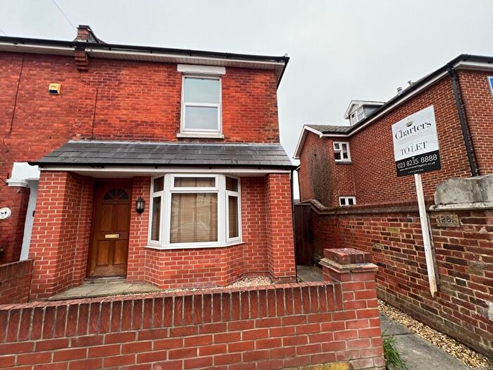 2 Bedroom Maisonette To Rent In Cranbury Road, Eastleigh, Hampshire, SO50