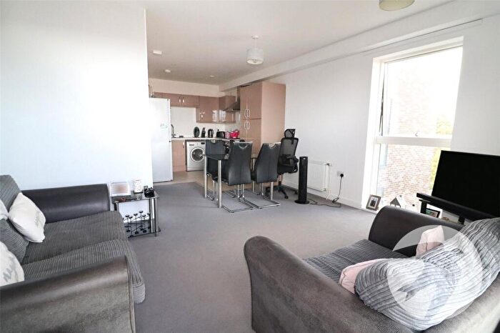 1 Bedroom Flat For Sale In Larner Road, Erith, DA8