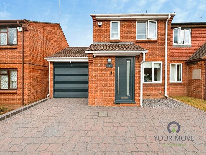 3 Bedroom End Of Terrace House For Sale In The Quern, Maidstone, Kent, ME15
