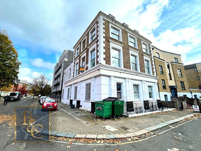 2 Bedroom Flat To Rent In Warden Road, London, NW5