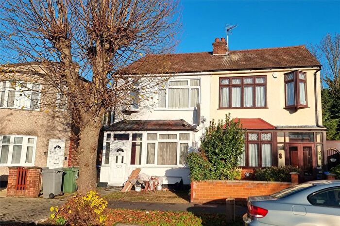 4 Bedroom Semi-Detached House To Rent In Charterhouse Avenue, Wembley, Greater London, HA0