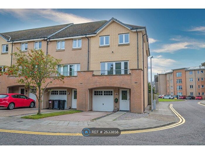 4 Bedroom End Of Terrace House To Rent In Frater Place, Aberdeen, AB24