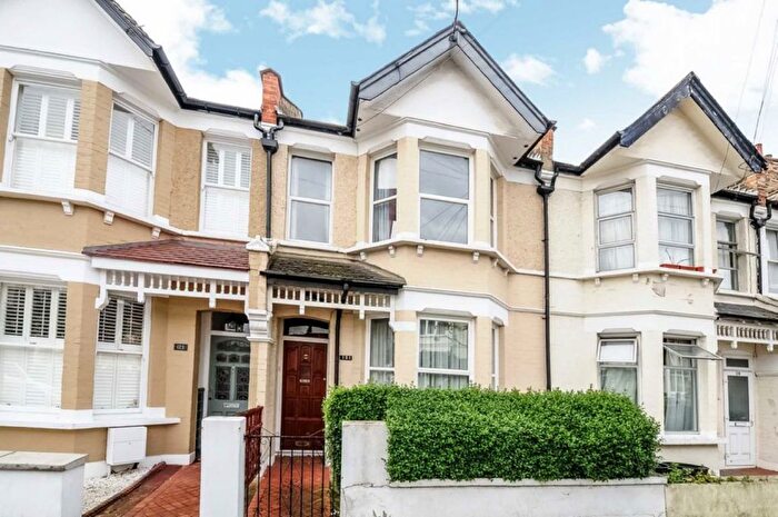 4 Bedroom Terraced House For Sale In Eswyn Road, Tooting, SW17