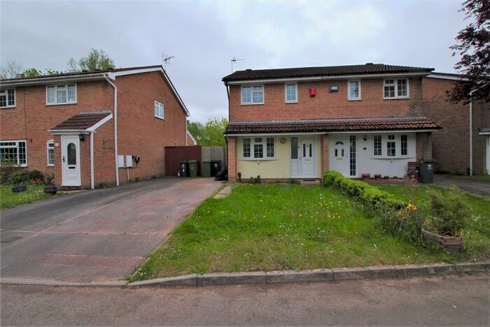 3 Bedroom Semi-Detached House To Rent In Glenrise Close, St Mellons, CF3