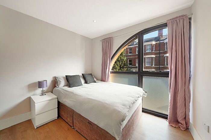 Studio To Rent In London, NW3