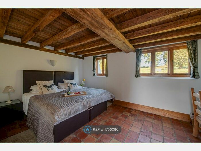 1 Bedroom Terraced House To Rent In The Old Barns, Hampshire, SO20