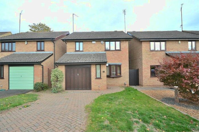 3 Bedroom Detached House To Rent In The Avenue, Cliftonville, Northampton NN1