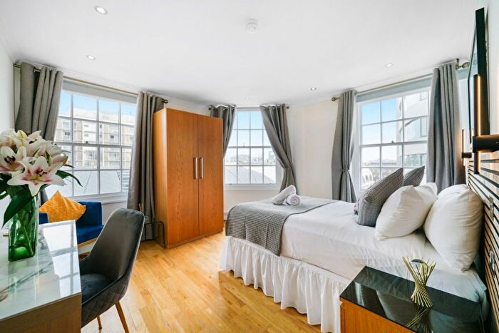3 Bedroom Flat To Rent In Great Cumberland Place, London, W1H