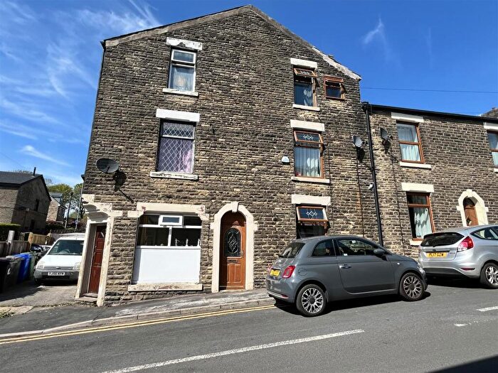 2 Bedroom Terraced House For Sale In Greaves Street, Mossley, Ashton-Under-Lyne, OL5