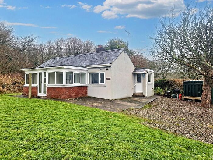 2 Bedroom Detached Bungalow To Rent In Bridgerule, Holsworthy, EX22