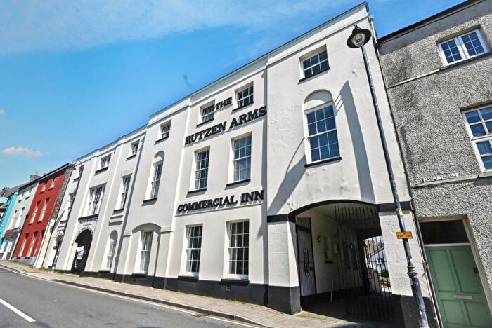 2 Bedroom Flat For Sale In Flat De Rutzen, Market Street, Narberth, Dyfed, SA67