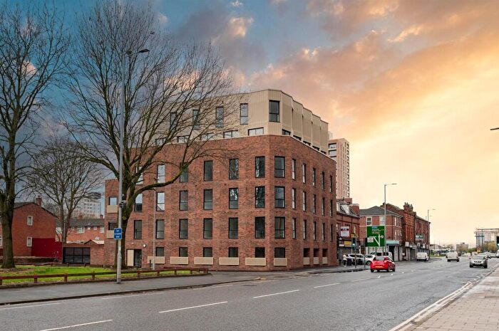 1 Bedroom Flat To Rent In Cleworth Street, Manchester, M15