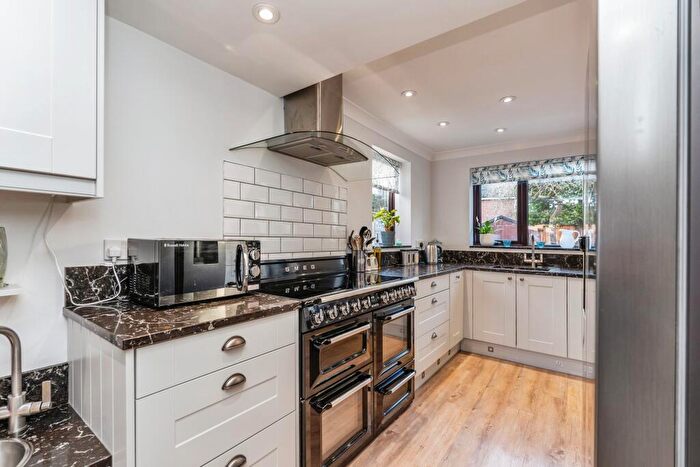 4 Bedroom Detached House For Sale In Maple Gardens, Totton, Southampton, Hampshire, SO40