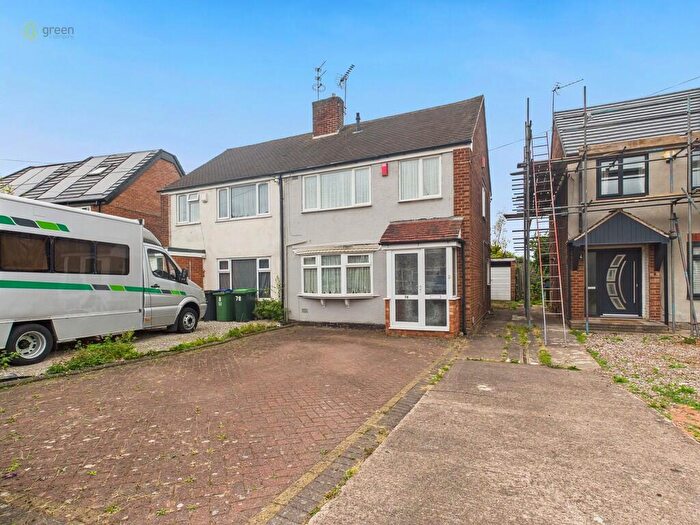3 Bedroom Semi-Detached House For Sale In Green Lane, Great Barr, B43