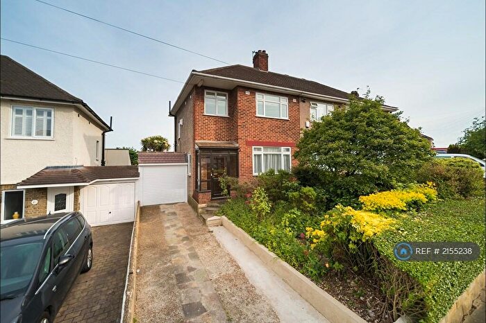 3 Bedroom Semi-Detached House To Rent In Dunblane Road, London, SE9