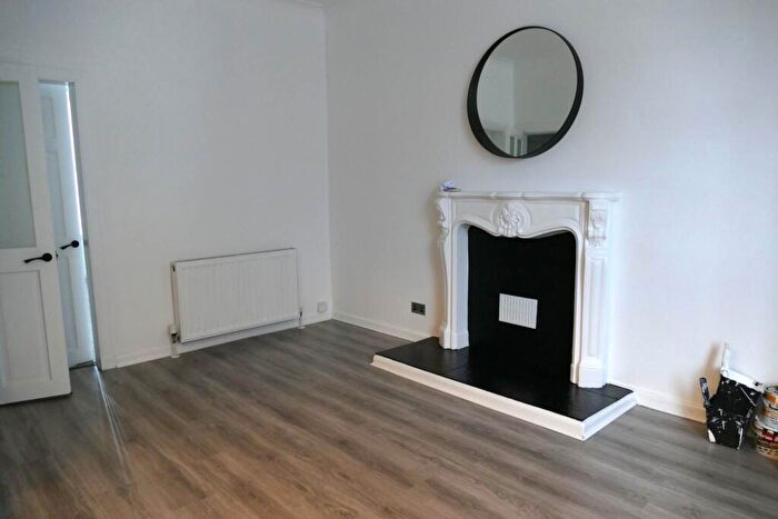 1 Bedroom Flat To Rent In Dunlop Street, Stewarton, KA3