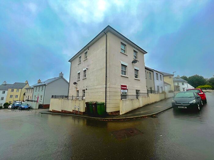 2 Bedroom Flat To Rent In Kingfisher Way, Plymstock, Plymouth, PL9