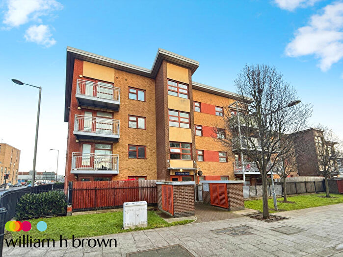 1 Bedroom Apartment To Rent In Cooke Street, Barking, IG11