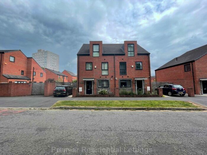4 Bedroom Apartment To Rent In Rodney St, Manchester, M4