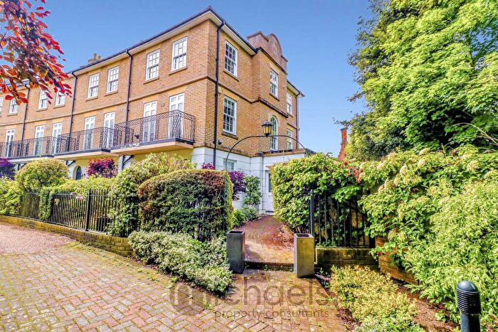 5 Bedroom Town House To Rent In Sovereign Crescent, Lexden Road, Colchester, CO3