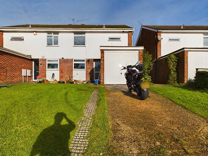 3 Bedroom Semi-Detached House To Rent In Cheddington Close, Reading, Berkshire, RG30