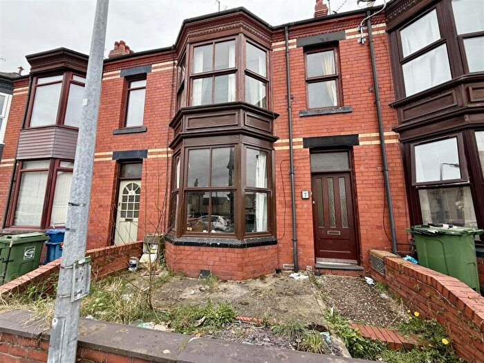 3 Bedroom House For Sale In Friars Avenue, Bangor, LL57