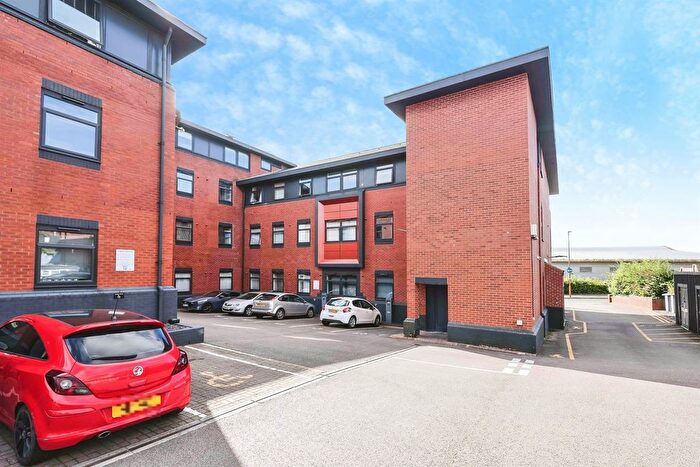 1 Bedroom Flat To Rent In Wagon Lane, Birmingham, B26