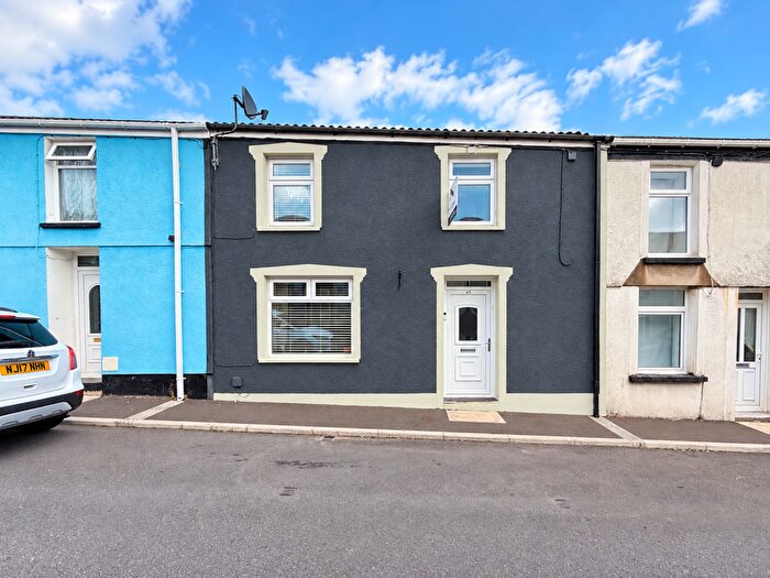 3 Bedroom Terraced House For Sale In Belle Vue Street, Trecynon, Aberdare, Rct, CF44