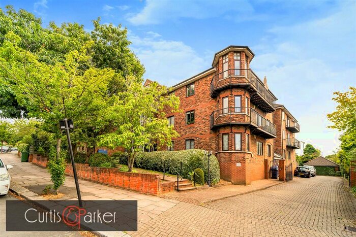 2 Bedroom Flat To Rent In Park View Road, London, W5