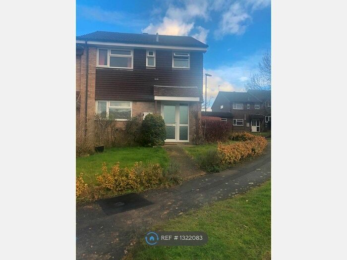 3 Bedroom End Of Terrace House To Rent In Packham Way, Burgess Hill RH15