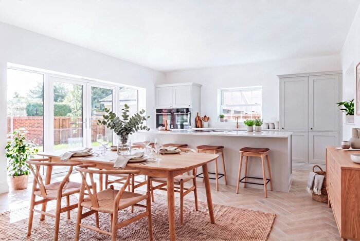 5 Bedroom Detached House For Sale In Cavendish House, Sutton Close, Norwich, NR14