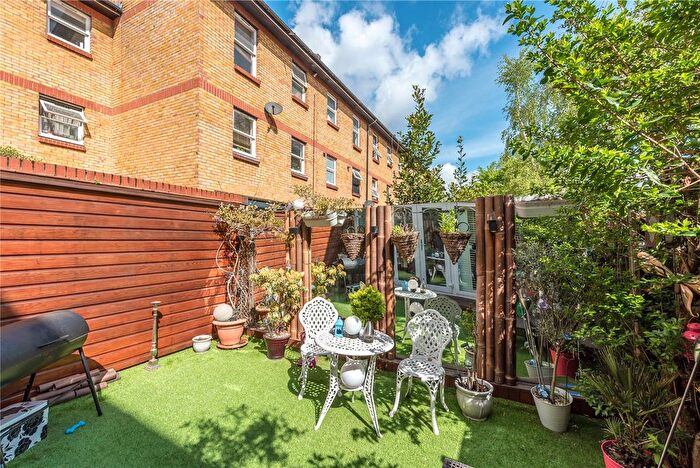 4 Bedroom Terraced House To Rent In Tottenham Road, Islington, London, N1