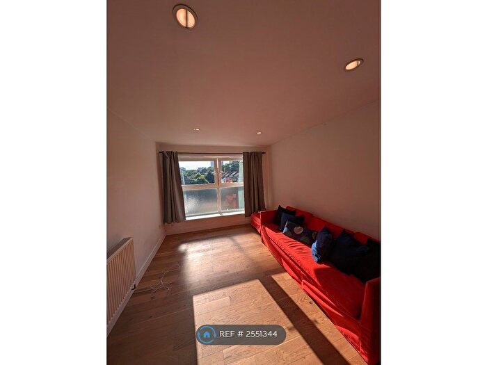 1 Bedroom Flat To Rent In Suffolk Road, London, E13