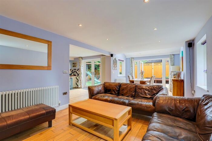 5 Bedroom Detached House For Sale In Orchard Court, Oxton, Southwell, Nottinghamshire, NG25