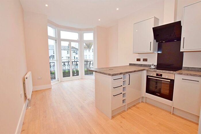 1 Bedroom Flat To Rent In Flat /Salisbury House, The Steyne, Bognor Regis, West Sussex, PO21