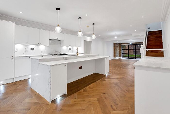 4 Bedroom Terraced House To Rent In Mildmay Road, London, N1