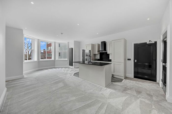 2 Bedroom Flat To Rent In New Square, Chesterfield, S40