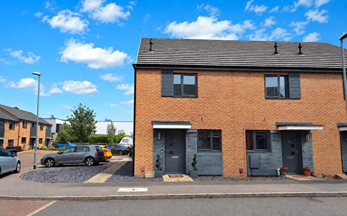 2 Bedroom End Of Terrace House For Sale In Kensington Close, Northampton, NN2